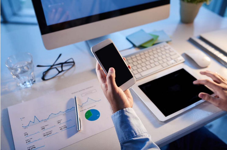 網站建設公司談微博是企業(yè)官方網站的終結者